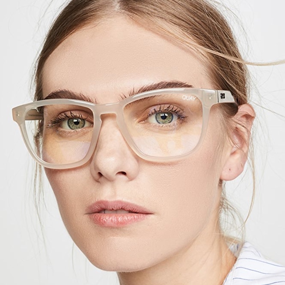 Quay Hardwire Glasses